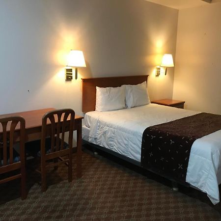 Woodburn Inn 외부 사진