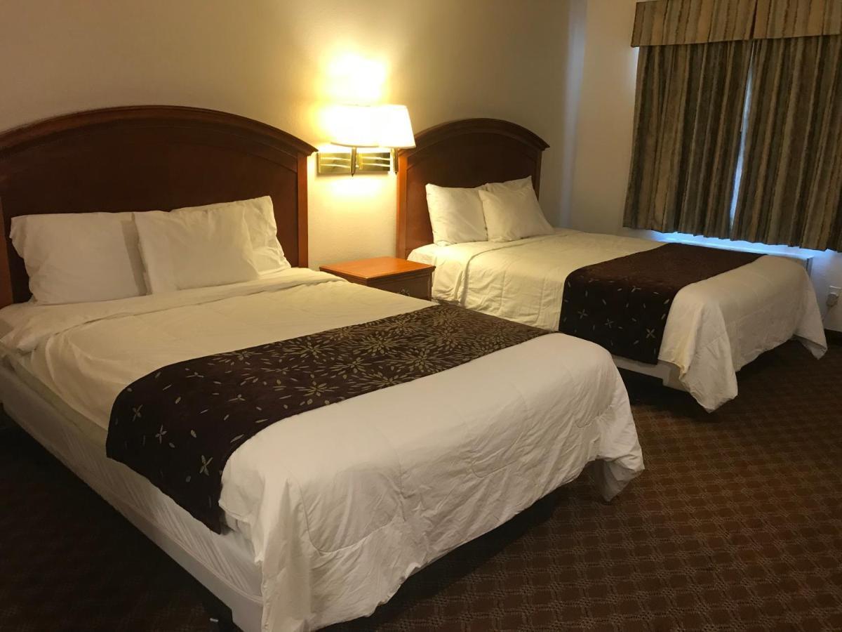 Woodburn Inn 외부 사진