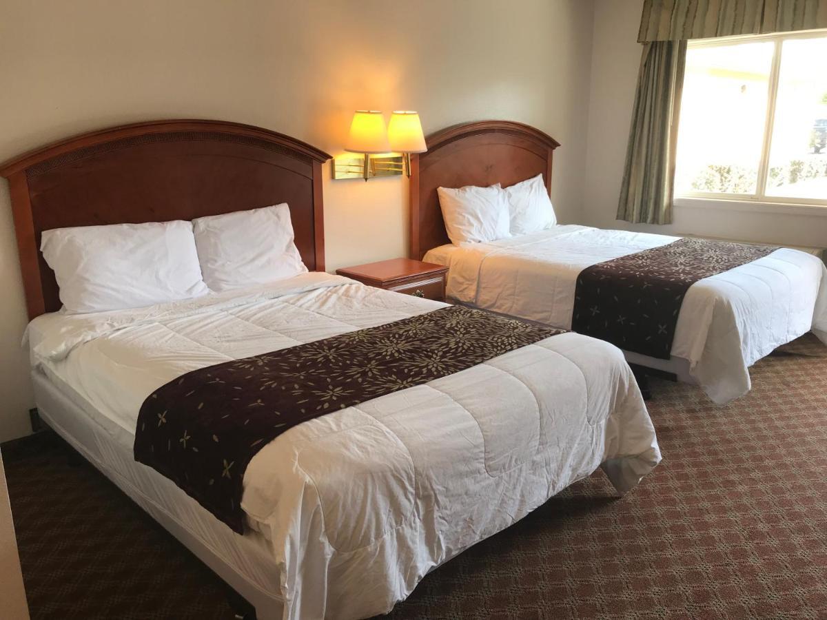 Woodburn Inn 외부 사진