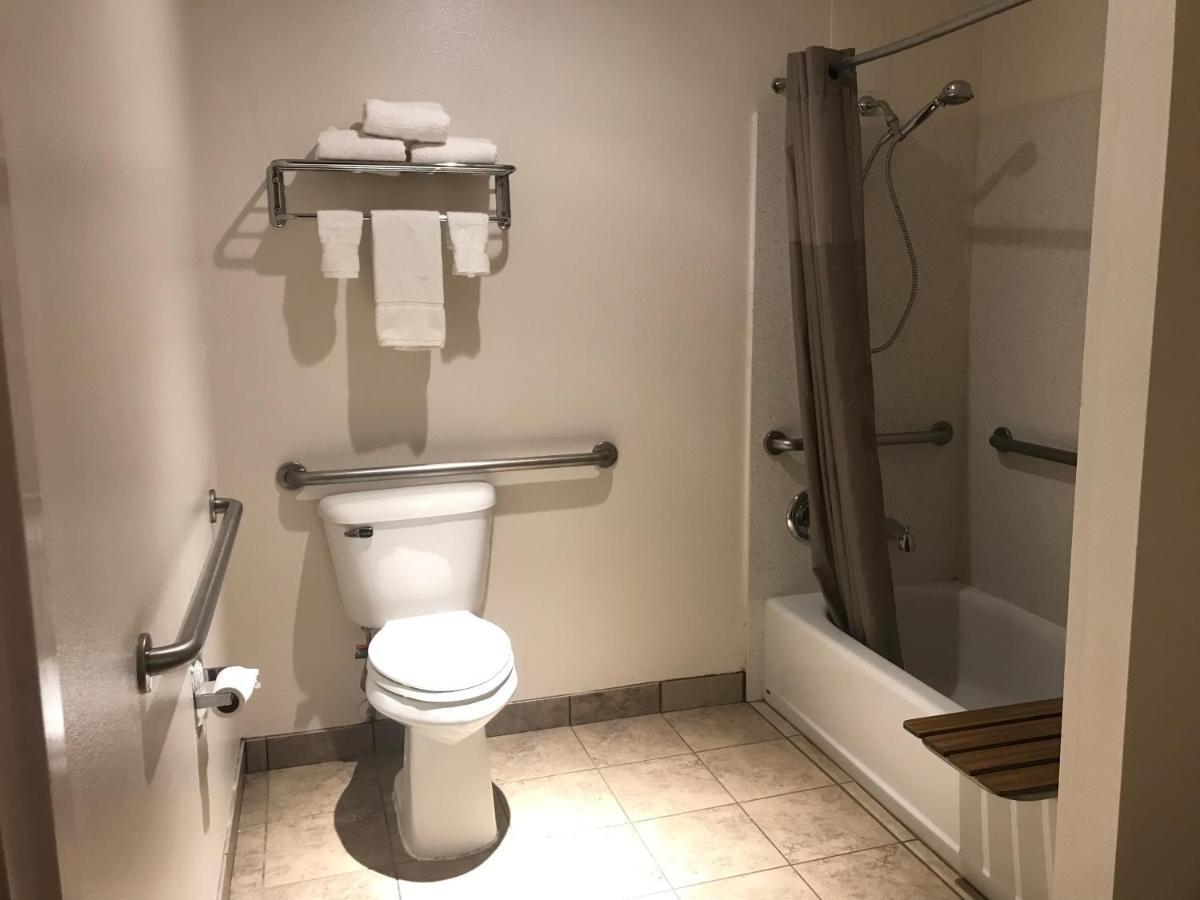 Woodburn Inn 외부 사진